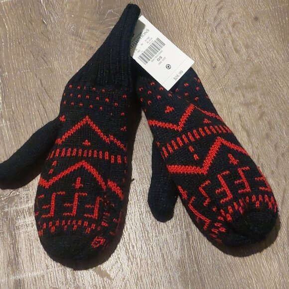 Northern Reflections mittens - Picture 2 of 5